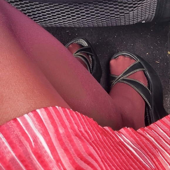 Meet your Posher, Charry - Picture 1 of 3